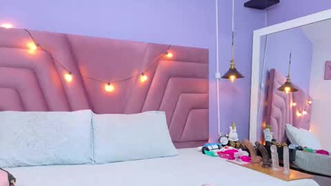 Shalom  online show from 4, 12, 2025