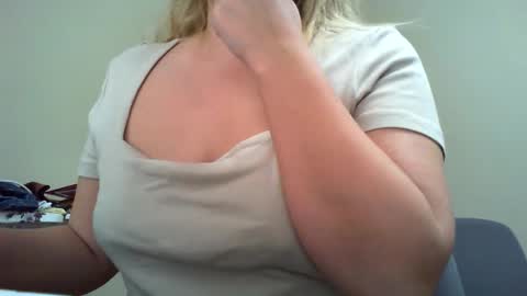 beauty_annyta online show from 19, 3, 2026