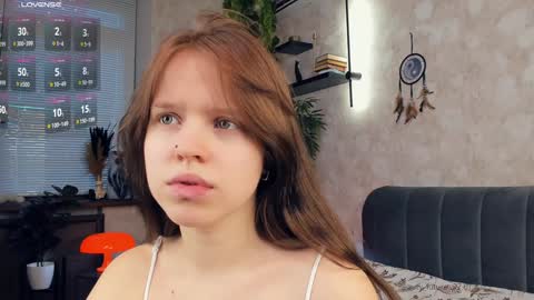 Nicole online show from 27, 1, 2025