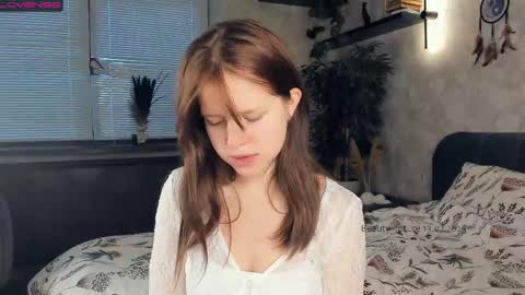 Nicole online show from 13, 2, 2025