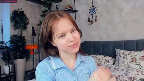 Nicole online show from 27, 2, 2025