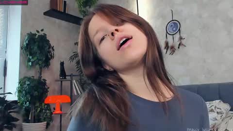 Nicole online show from 9, 3, 2025