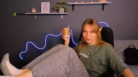 beauty_ginger online show from 17, 9, 2025