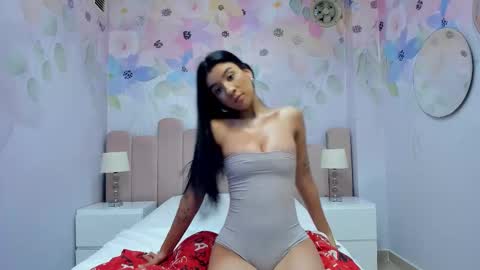 Snapshot of beautydoll__ chatting on 11, 10, 2025 Lucy online show from 11, 10, 2025