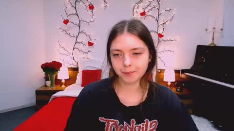 Snapshot of beautyfrominside chatting on 15, 12, 2025 Gloria online show from 15, 12, 2025