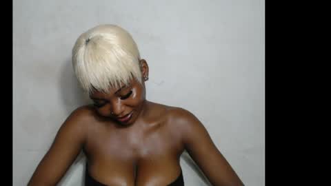 Snapshot of beautyslut1 chatting on 17, 6, 2026 beautyslut1 online show from 17, 6, 2026