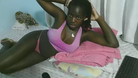 Snapshot of beautytyler chatting on 30, 10, 2025 tyler online show from 30, 10, 2025