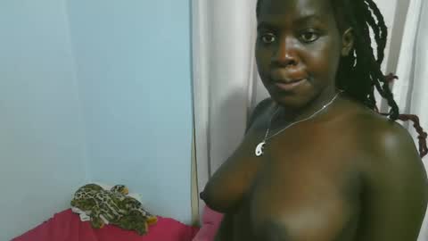 Snapshot of beautytyler chatting on 26, 11, 2025 tyler online show from 26, 11, 2025