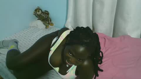 Snapshot of beautytyler chatting on 16, 12, 2025 tyler online show from 16, 12, 2025