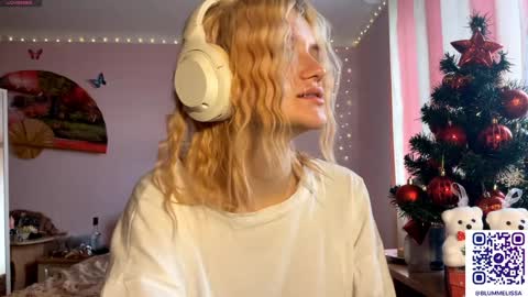 Snapshot of bebravee chatting on 20, 12, 2025 Melissa online show from 20, 12, 2025