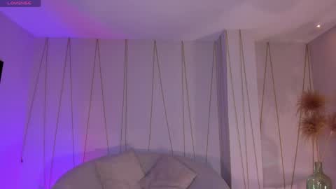 Am Becca online show from 29, 4, 2026
