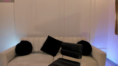 Am Becca online show from 23, 6, 2026