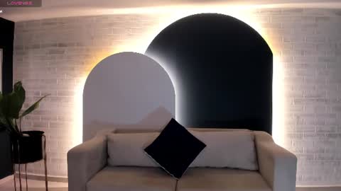 Am Becca online show from 8, 7, 2026