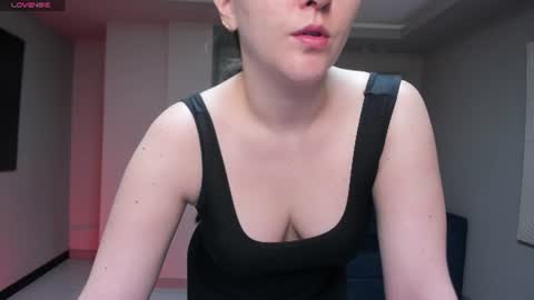 Am Becca online show from 4, 8, 2026
