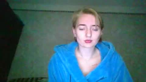 BeckiXJewelqw online show from 19, 4, 2026