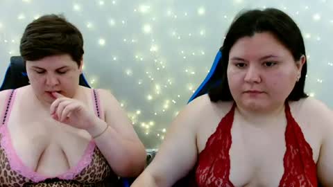 Snapshot of beckyandellen chatting on 31, 7, 2026 BeckyAndEllen online show from 31, 7, 2026