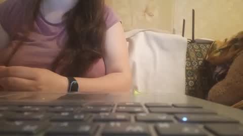 Becky online show from 8, 10, 2025