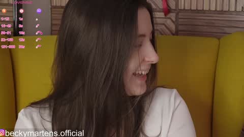 Snapshot of beckymartens chatting on 22, 2, 2026 BeckyMartens come join me on while im offline here online show from 22, 2, 2026