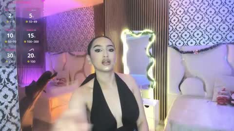 Snapshot of beella_tay1 chatting on 2, 12, 2025 BELLA online show from 2, 12, 2025