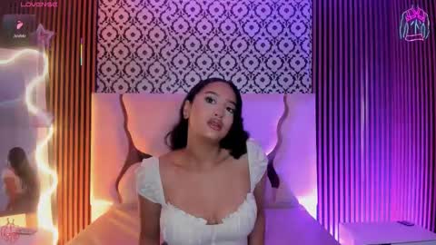 Snapshot of beella_tay1 chatting on 4, 2, 2026 BELLA online show from 4, 2, 2026