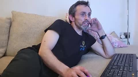 begbestuk online show from 2, 11, 2025