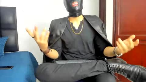 Snapshot of belialcrow666 chatting on 6, 11, 2025 belialcrow666 online show from 6, 11, 2025