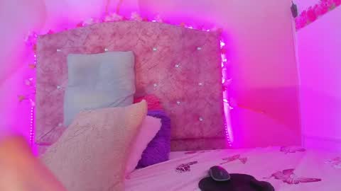 Melanie  online show from 4, 12, 2024