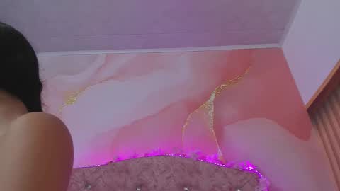 Snapshot of bella__sweets chatting on 29, 11, 2025 Melanie online show from 29, 11, 2025