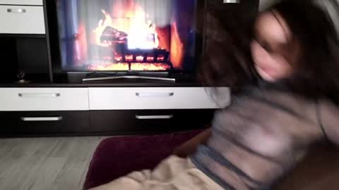 Alicia Belvedere online show from 25, 9, 2025