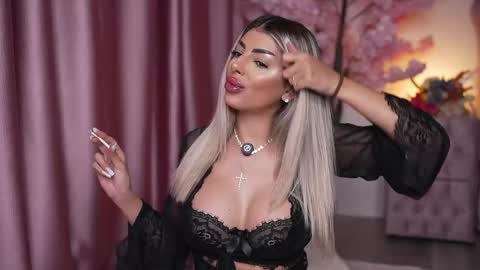 Emma  Bella online show from 6, 5, 2026