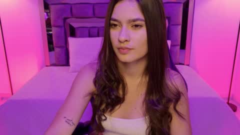 Bella  online show from 18, 11, 2025