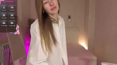 bella_li__ online show from 12, 9, 2025