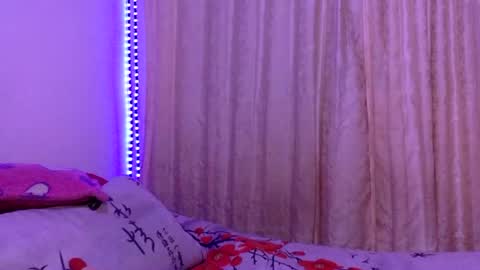 Snapshot of bella_mc chatting on 30, 11, 2025 bella_mc online show from 30, 11, 2025