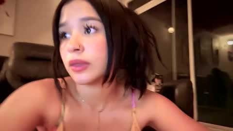 bella_pari online show from 7, 12, 2024