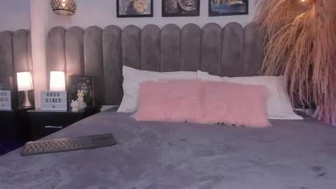 bella_peach_ online show from 29, 4, 2026