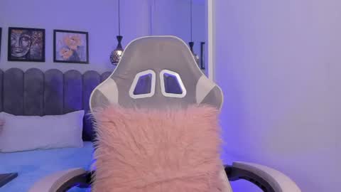 bella_peach_ online show from 30, 4, 2026