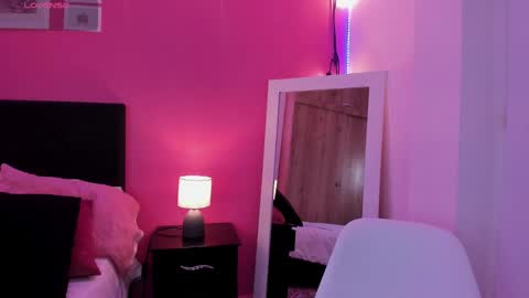 Bella Ponce  online show from 10, 1, 2025