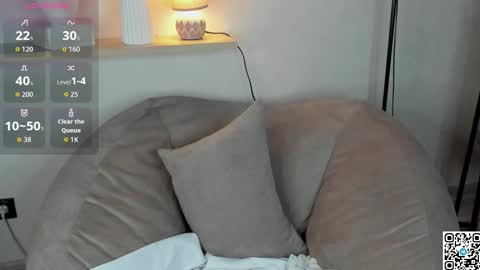 Snapshot of bella_ramsi chatting on 19, 12, 2025 Linda Bella online show from 19, 12, 2025