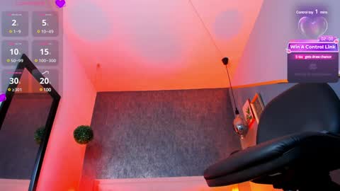 Snapshot of bella_salvatore chatting on 14, 12, 2024     online show from 14, 12, 2024