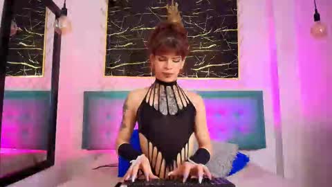 Snapshot of bella_salvatore chatting on 9, 9, 2025     online show from 9, 9, 2025