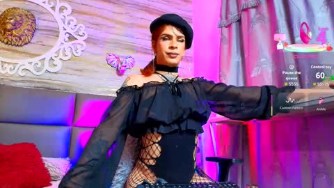 Snapshot of bella_salvatore chatting on 28, 9, 2025     online show from 28, 9, 2025