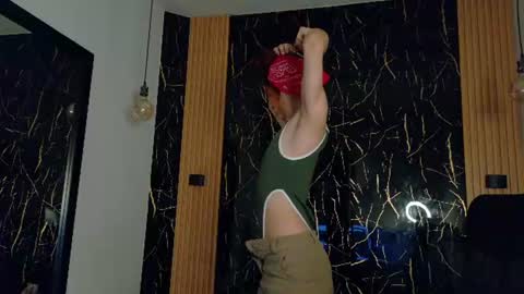 Snapshot of bella_salvatore chatting on 8, 7, 2026 online show from 8, 7, 2026