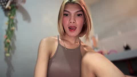 Bella online show from 24, 2, 2025