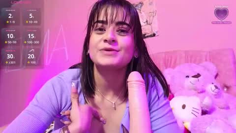 bella_thixx online show from 4, 10, 2025