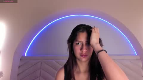 Bella online show from 4, 8, 2026