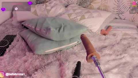 Bella Becca  online show from 10, 1, 2025