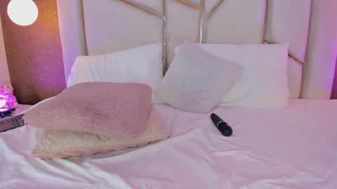 Snapshot of bellaa_swant chatting on 23, 7, 2026 Cris online show from 23, 7, 2026