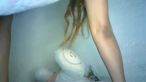 Bella online show from 19, 12, 2024