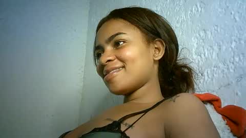 Bella online show from 8, 1, 2025