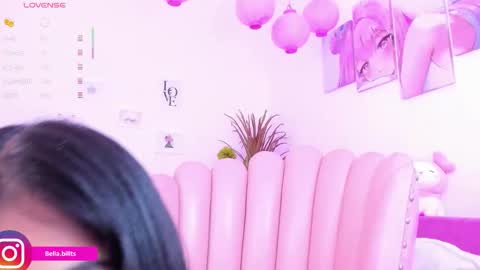 Snapshot of bellabills chatting on 2, 12, 2025 Bella online show from 2, 12, 2025